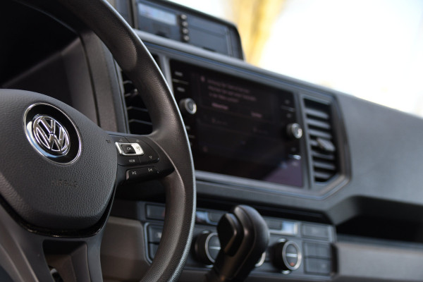 Volkswagen Crafter 35 2.0 TDI L3H3 4Motion PB Edition Camera, Cruise, Carplay, LED, 4x4, 177pk, Automaat, Trekhaak, Multimedia, Uniek!
