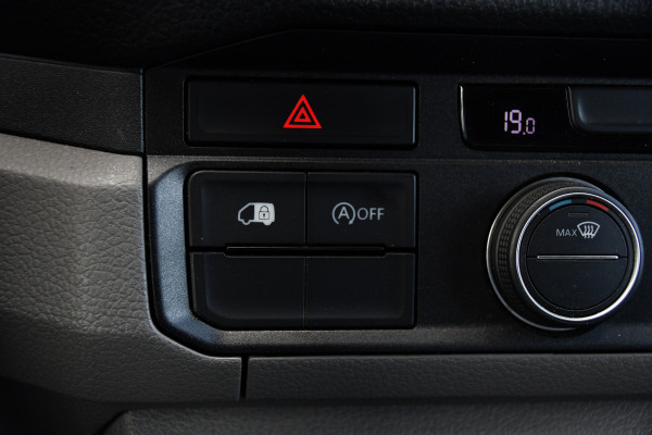 Volkswagen Crafter 35 2.0 TDI L3H3 4Motion PB Edition Camera, Cruise, Carplay, LED, 4x4, 177pk, Automaat, Trekhaak, Multimedia, Uniek!