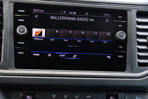 Volkswagen Crafter 35 2.0 TDI L3H3 4Motion PB Edition Camera, Cruise, Carplay, LED, 4x4, 177pk, Automaat, Trekhaak, Multimedia, Uniek!