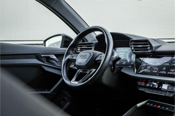 Audi A3 Sportback 40 TFSI e Advanced edition Leder / Adaptieve Cruise / Camera /