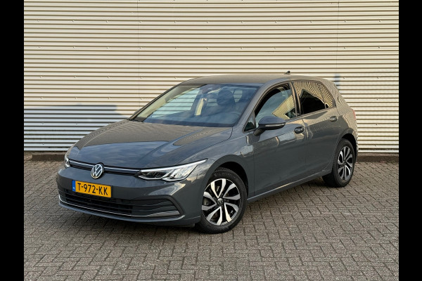Volkswagen Golf 2.0 TDI Life Business / APK / SFEER VERLICHT. / CRUISE / NETTE AUTO / INRUIL MOG.