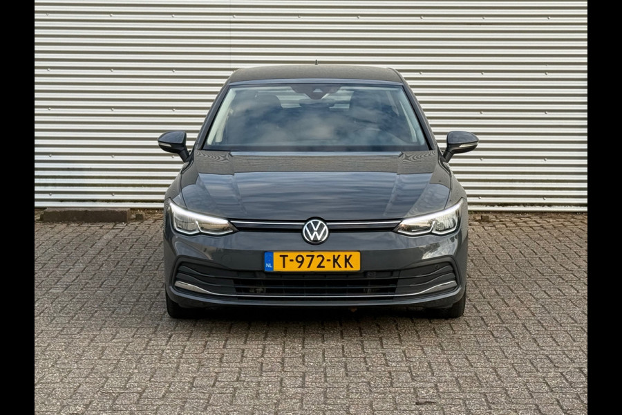 Volkswagen Golf 2.0 TDI Life Business / APK / SFEER VERLICHT. / CRUISE / NETTE AUTO / INRUIL MOG.