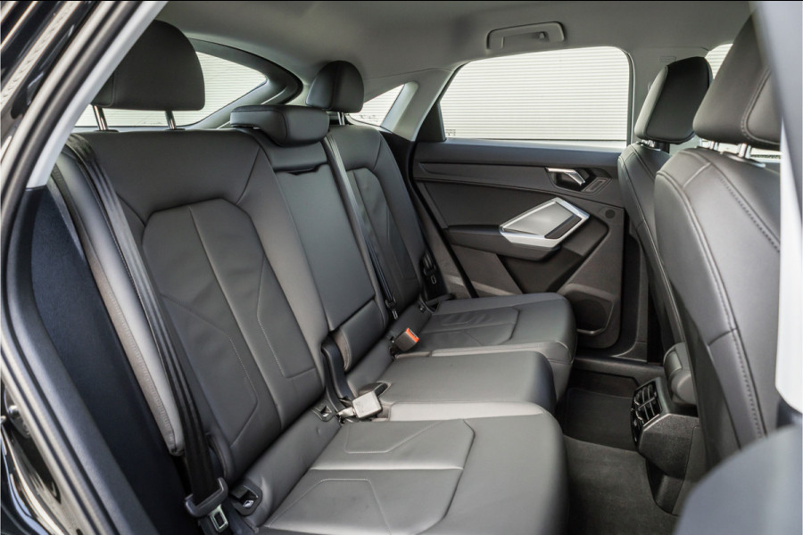 Audi Q3 Sportback 45 TFSI e Advanced Edition Leder / Adaptieve cruise / Camera /