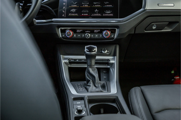 Audi Q3 Sportback 45 TFSI e Advanced Edition Leder / Adaptieve cruise / Camera /