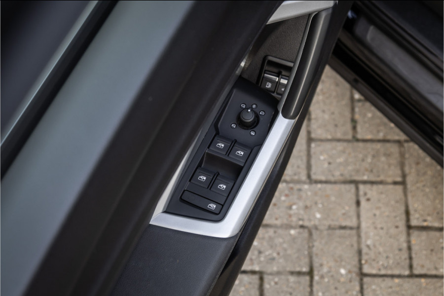 Audi Q3 Sportback 45 TFSI e Advanced Edition Leder / Adaptieve cruise / Camera /