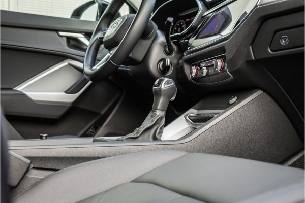 Audi Q3 Sportback 45 TFSI e Advanced Edition Leder / Adaptieve cruise / Camera /