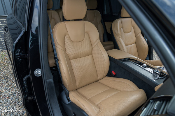Volvo XC90 2.0 T8 Plug-in hybrid AWD Ultra Dark Long Range Luchtvering | Bowers&Wilkins | Zwenkbare trekhaak | Panorama dak | Stoelverkoeling + massage |