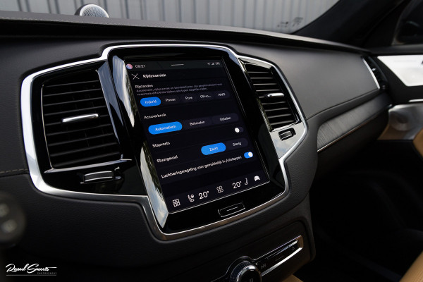 Volvo XC90 2.0 T8 Plug-in hybrid AWD Ultra Dark Long Range Luchtvering | Bowers&Wilkins | Zwenkbare trekhaak | Panorama dak | Stoelverkoeling + massage |