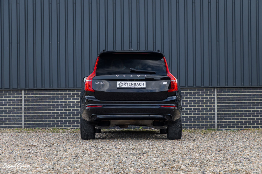 Volvo XC90 2.0 T8 Plug-in hybrid AWD Ultra Dark Long Range Luchtvering | Bowers&Wilkins | Zwenkbare trekhaak | Panorama dak | Stoelverkoeling + massage |