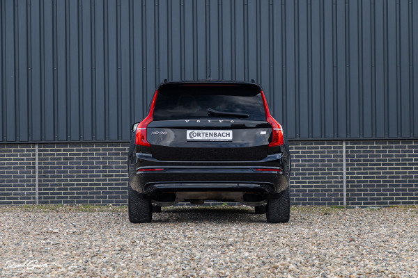 Volvo XC90 2.0 T8 Plug-in hybrid AWD Ultra Dark Long Range Luchtvering | Bowers&Wilkins | Zwenkbare trekhaak | Panorama dak | Stoelverkoeling + massage |