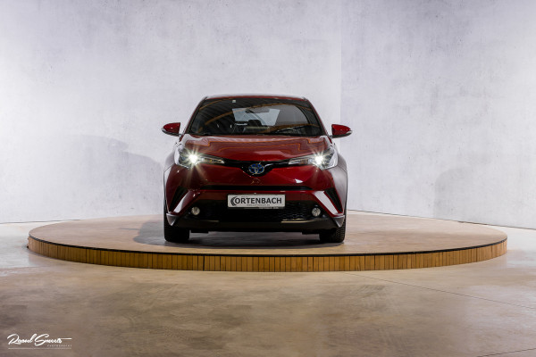 Toyota C-HR 1.8 Hybrid Team D | Cruise control | Blis | Keyless entry | Premium pack |