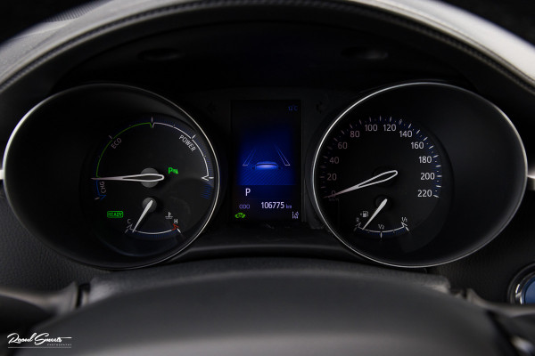 Toyota C-HR 1.8 Hybrid Team D | Cruise control | Blis | Keyless entry | Premium pack |