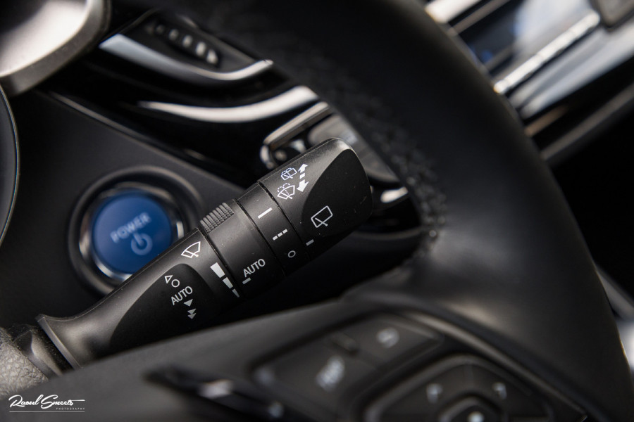 Toyota C-HR 1.8 Hybrid Team D | Cruise control | Blis | Keyless entry | Premium pack |