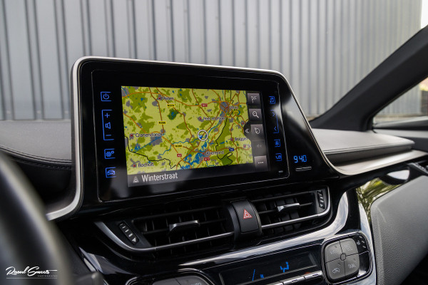 Toyota C-HR 1.8 Hybrid Team D | Cruise control | Blis | Keyless entry | Premium pack |