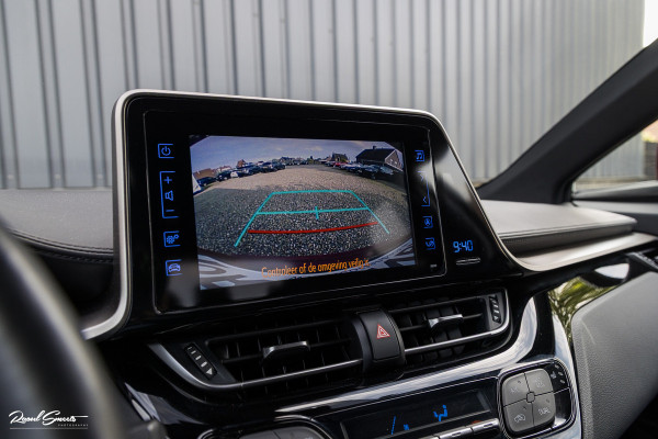 Toyota C-HR 1.8 Hybrid Team D | Cruise control | Blis | Keyless entry | Premium pack |