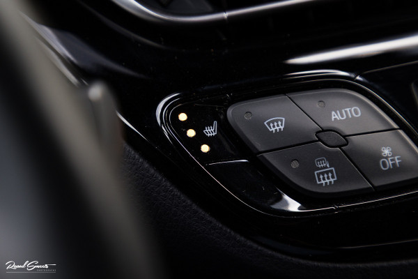 Toyota C-HR 1.8 Hybrid Team D | Cruise control | Blis | Keyless entry | Premium pack |