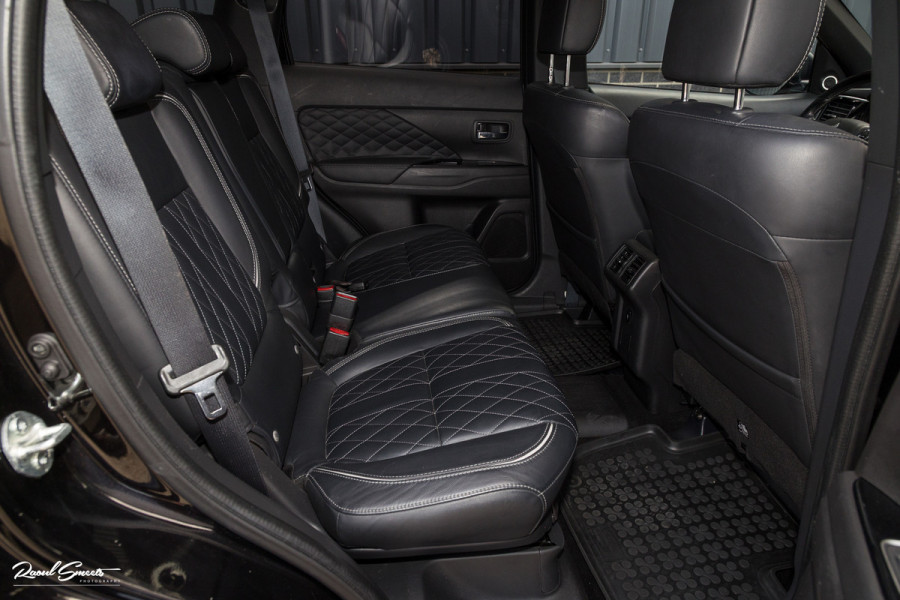 Mitsubishi Outlander 2.4 PHEV Instyle | Adaptieve cruise | Panorama dak | Blis | Trekhaak |