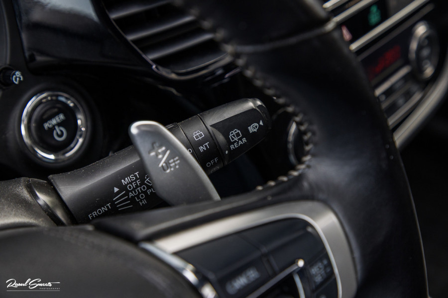 Mitsubishi Outlander 2.4 PHEV Instyle | Adaptieve cruise | Panorama dak | Blis | Trekhaak |