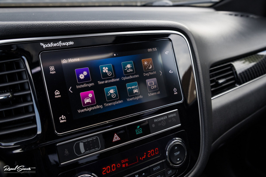 Mitsubishi Outlander 2.4 PHEV Instyle | Adaptieve cruise | Panorama dak | Blis | Trekhaak |
