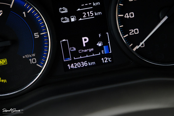Mitsubishi Outlander 2.4 PHEV Instyle | Adaptieve cruise | Panorama dak | Blis | Trekhaak |