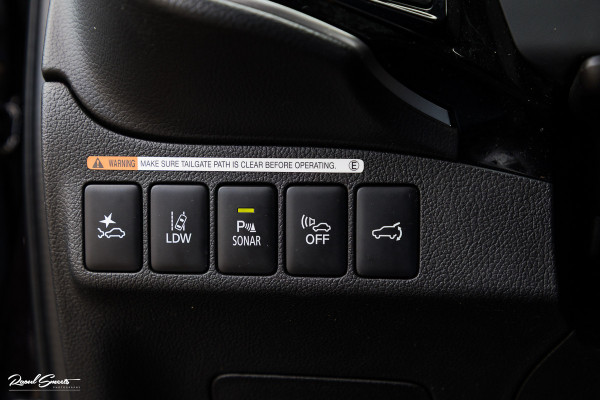 Mitsubishi Outlander 2.4 PHEV Instyle | Adaptieve cruise | Panorama dak | Blis | Trekhaak |