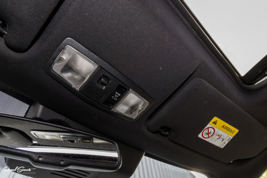 Mitsubishi Outlander 2.4 PHEV Instyle | Adaptieve cruise | Panorama dak | Blis | Trekhaak |