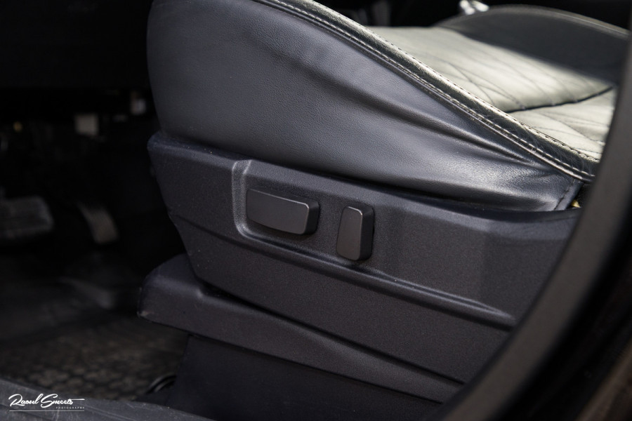 Mitsubishi Outlander 2.4 PHEV Instyle | Adaptieve cruise | Panorama dak | Blis | Trekhaak |