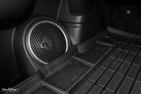 Mitsubishi Outlander 2.4 PHEV Instyle | Adaptieve cruise | Panorama dak | Blis | Trekhaak |
