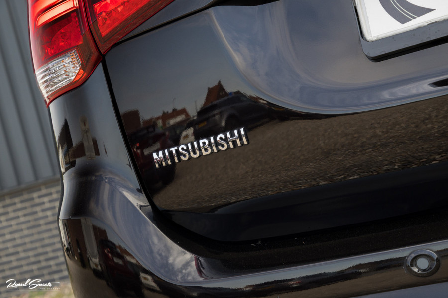 Mitsubishi Outlander 2.4 PHEV Instyle | Adaptieve cruise | Panorama dak | Blis | Trekhaak |