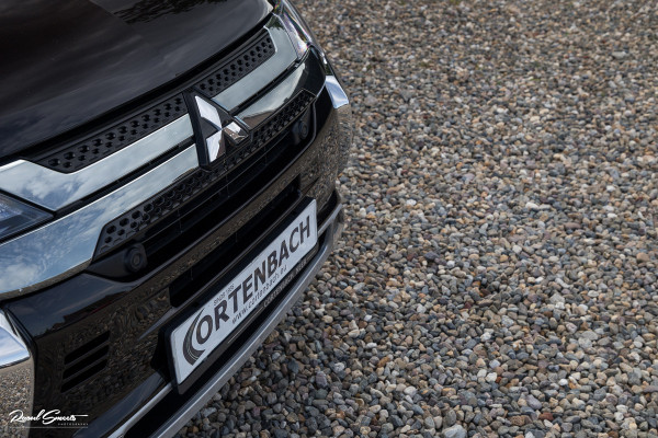Mitsubishi Outlander 2.4 PHEV Instyle | Adaptieve cruise | Panorama dak | Blis | Trekhaak |