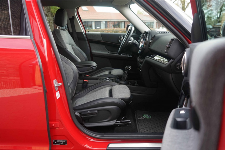 MINI Countryman Cooper SE Classic Trim All4 PHEV Chili-Red