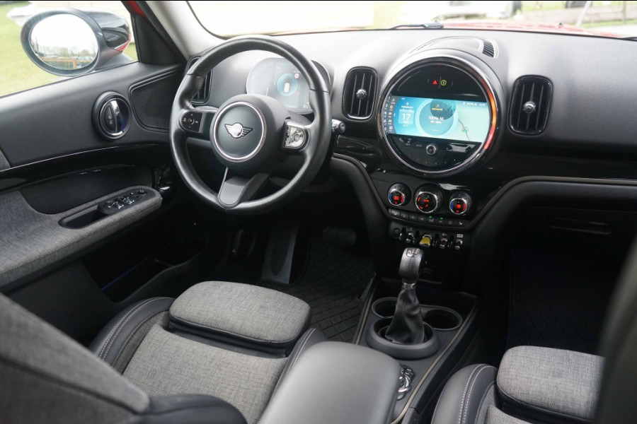 MINI Countryman Cooper SE Classic Trim All4 PHEV Chili-Red