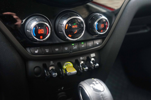 MINI Countryman Cooper SE Classic Trim All4 PHEV Chili-Red