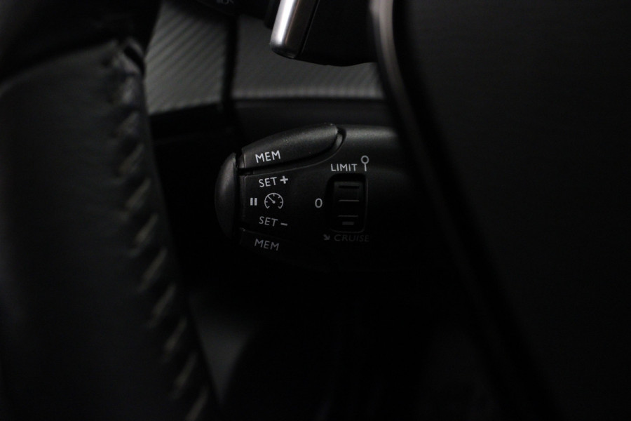 Peugeot 2008 1.2 PureTech Active |Navi|Carplay|