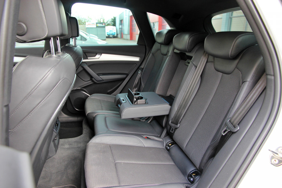 Audi Q5 55 TFSI e quattro Competition |Luchtver.|Trekh.|Matrix|Carplay