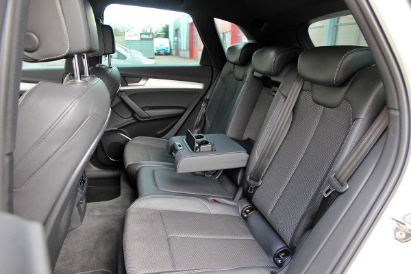 Audi Q5 55 TFSI e quattro Competition |Luchtver.|Trekh.|Matrix|Carplay