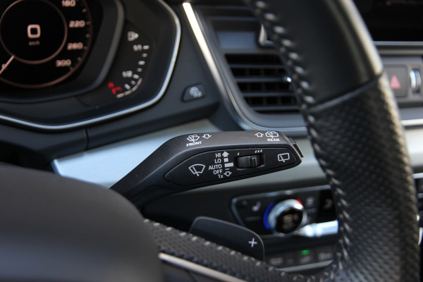 Audi Q5 55 TFSI e quattro Competition |Luchtver.|Trekh.|Matrix|Carplay