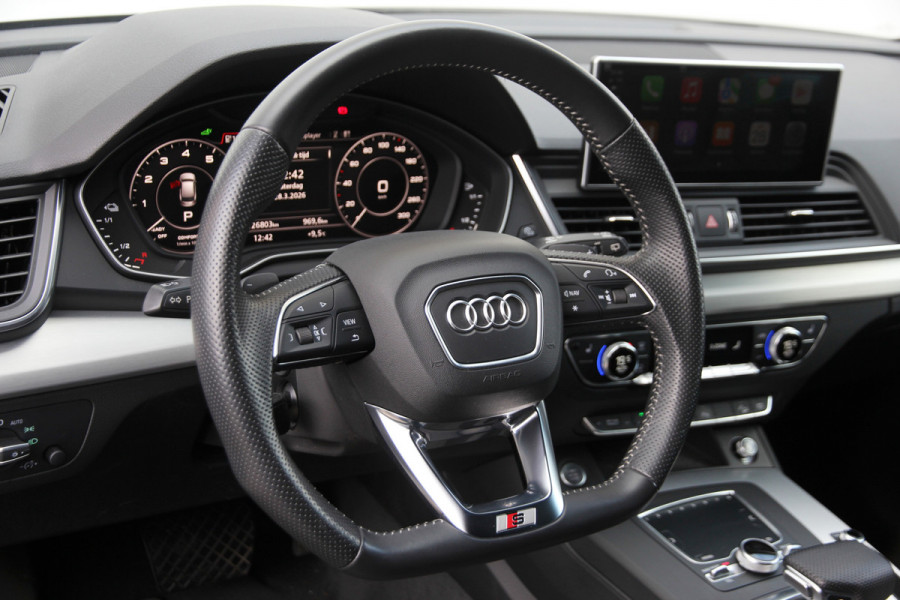 Audi Q5 55 TFSI e quattro Competition |Luchtver.|Trekh.|Matrix|Carplay