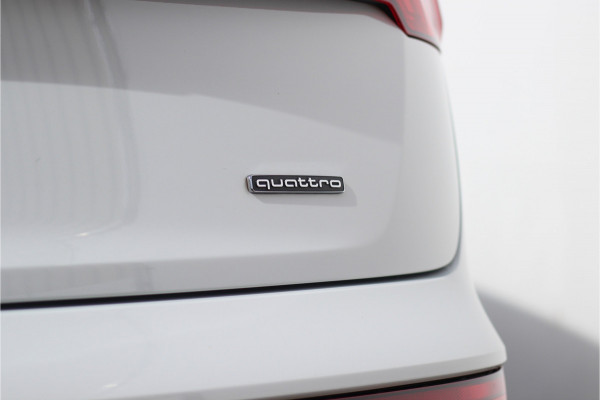 Audi Q5 55 TFSI e quattro Competition |Luchtver.|Trekh.|Matrix|Carplay