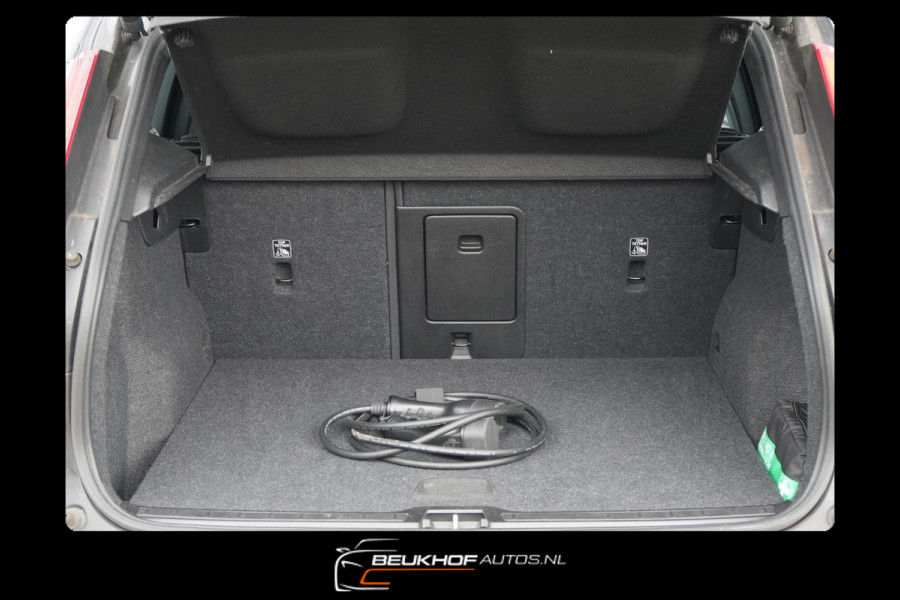 Volvo XC40 Recharge P8 AWD R-Design Lederen stoelen Carplay