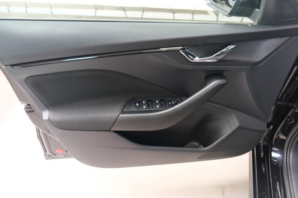 Škoda Kamiq 1.0 TSI Sport Business - N.A.P. Airco, Cruise, PDC, Carplay.