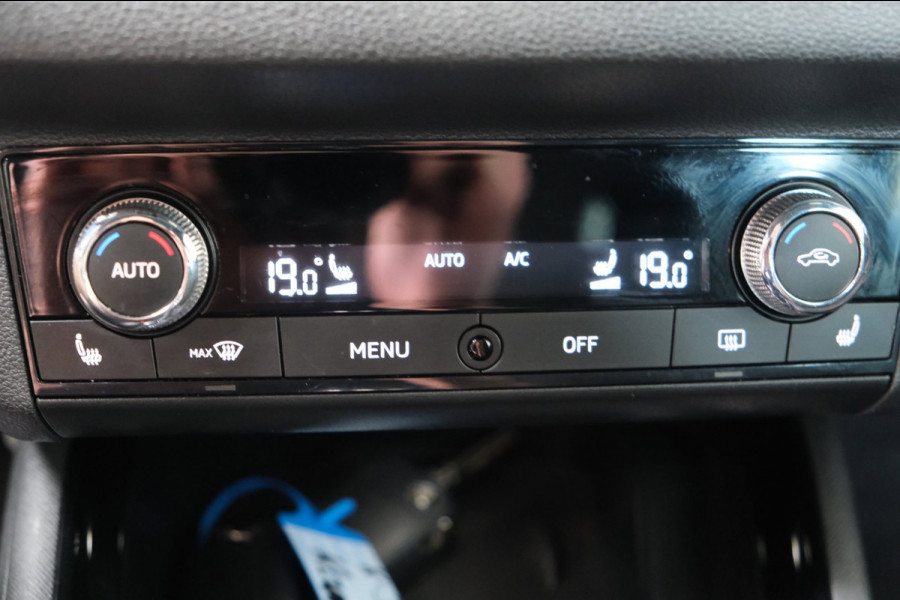 Škoda Kamiq 1.0 TSI Sport Business - N.A.P. Airco, Cruise, PDC, Carplay.