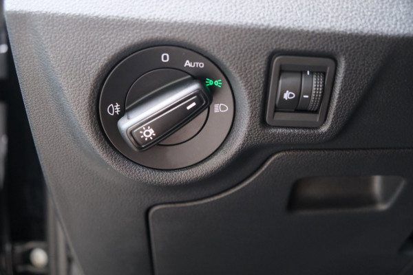 Škoda Kamiq 1.0 TSI Sport Business - N.A.P. Airco, Cruise, PDC, Carplay.