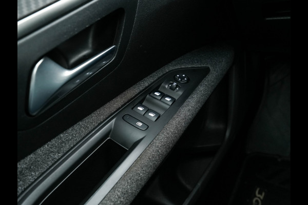 Peugeot 3008 1.2 PureTech Blue Lease Executive *NAVI-FULLMAP | DIGI-COCKPIT | SPORT-SEATS | ECC | PDC | CRUISE | CARPLAY  | PRIVACY-GLASS | TOWBAR | 17"ALU*