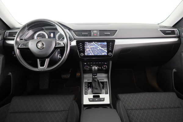 Škoda Superb Combi 1.4 TSI iV Business Edition 218PK PHEV | Navigatie | Parkeersensoren | Stoelverwarming | Keyless entry |
