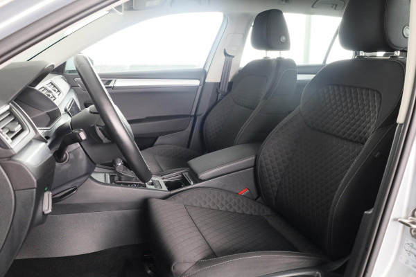 Škoda Superb Combi 1.4 TSI iV Business Edition 218PK PHEV | Navigatie | Parkeersensoren | Stoelverwarming | Keyless entry |