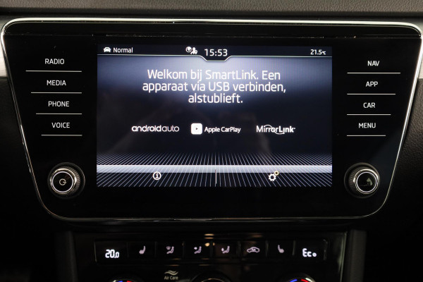 Škoda Superb Combi 1.4 TSI iV Business Edition 218PK PHEV | Navigatie | Parkeersensoren | Stoelverwarming | Keyless entry |