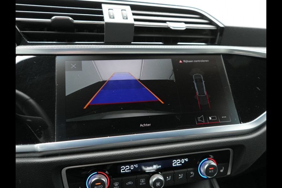 Audi Q3 45 TFSI e S edition PHEV 245pk Dealer O.H. | Adaptive Cruise | Camera | Matrix LED | Sonos Audio | Alcantara Sportstoelen Memory & Verwarmd | Sfeerverlichting | S Line Interieur | Keyless | Blis | Navigatie | DAB | Plug In Hybrid |