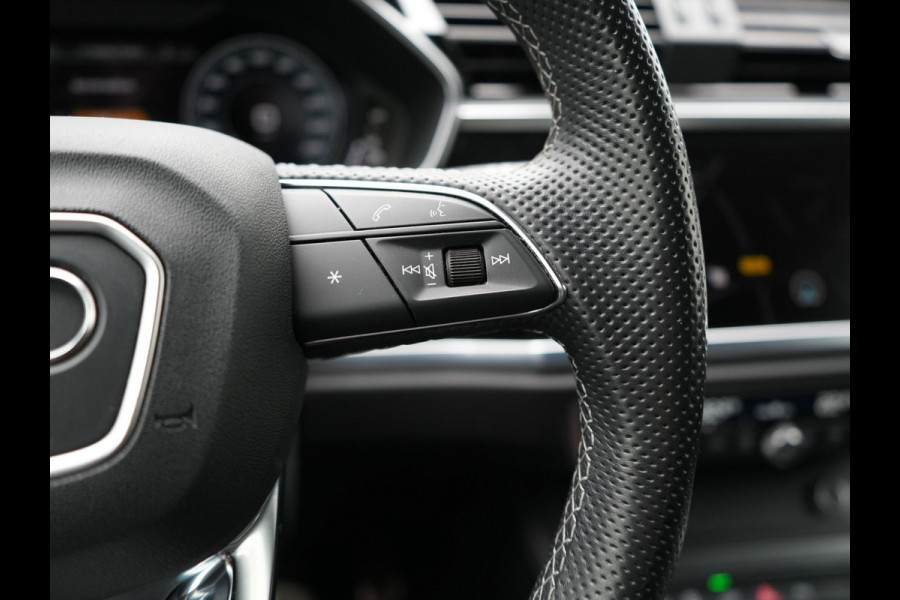 Audi Q3 45 TFSI e S edition PHEV 245pk Dealer O.H. | Adaptive Cruise | Camera | Matrix LED | Sonos Audio | Alcantara Sportstoelen Memory & Verwarmd | Sfeerverlichting | S Line Interieur | Keyless | Blis | Navigatie | DAB | Plug In Hybrid |