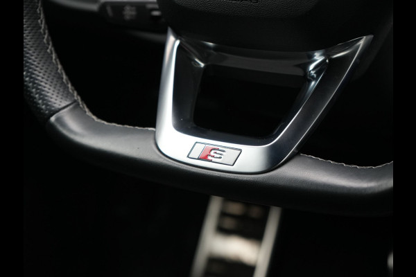 Audi Q3 45 TFSI e S edition PHEV 245pk Dealer O.H. | Adaptive Cruise | Camera | Matrix LED | Sonos Audio | Alcantara Sportstoelen Memory & Verwarmd | Sfeerverlichting | S Line Interieur | Keyless | Blis | Navigatie | DAB | Plug In Hybrid |